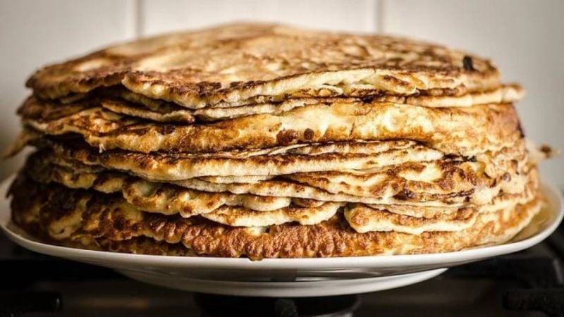 Apple and Cinnamon Pancakes- Gluten & Diary free pancakes